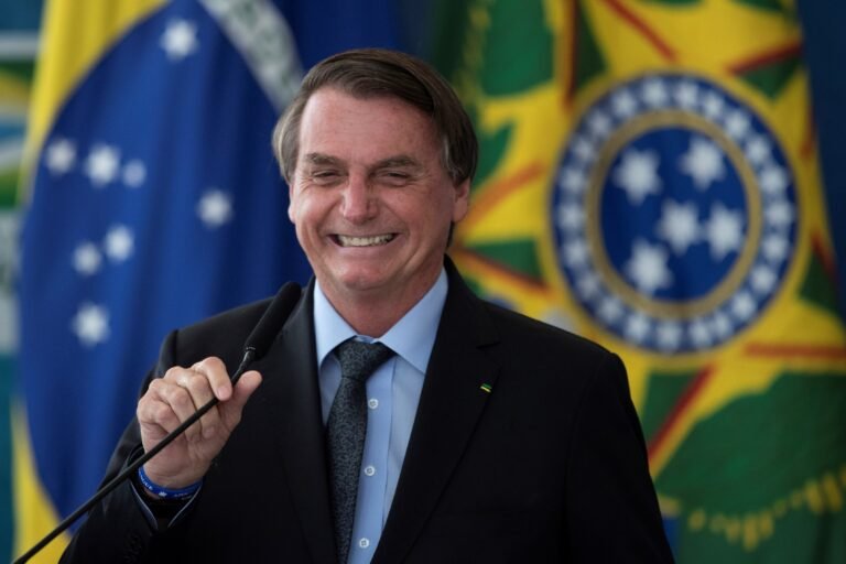 "Espero ganar", dice Bolsonaro sobre ser el personaje del año en la revista Time