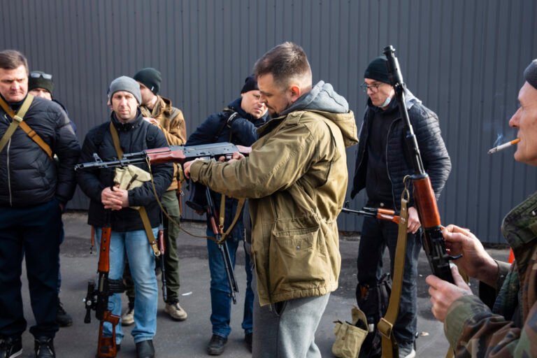 Territorial defense fighters enlisting in Kiev