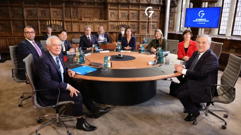 G7