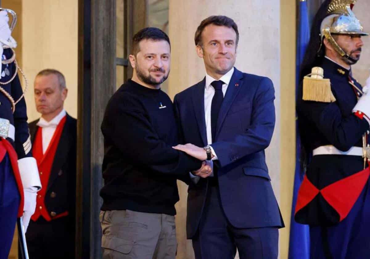 MACRON