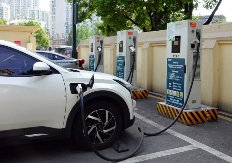 ELECTRIC CAR
