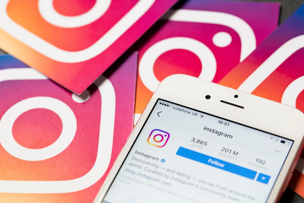 INSTAGRAM
