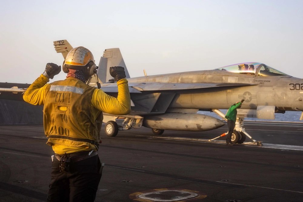 F-18