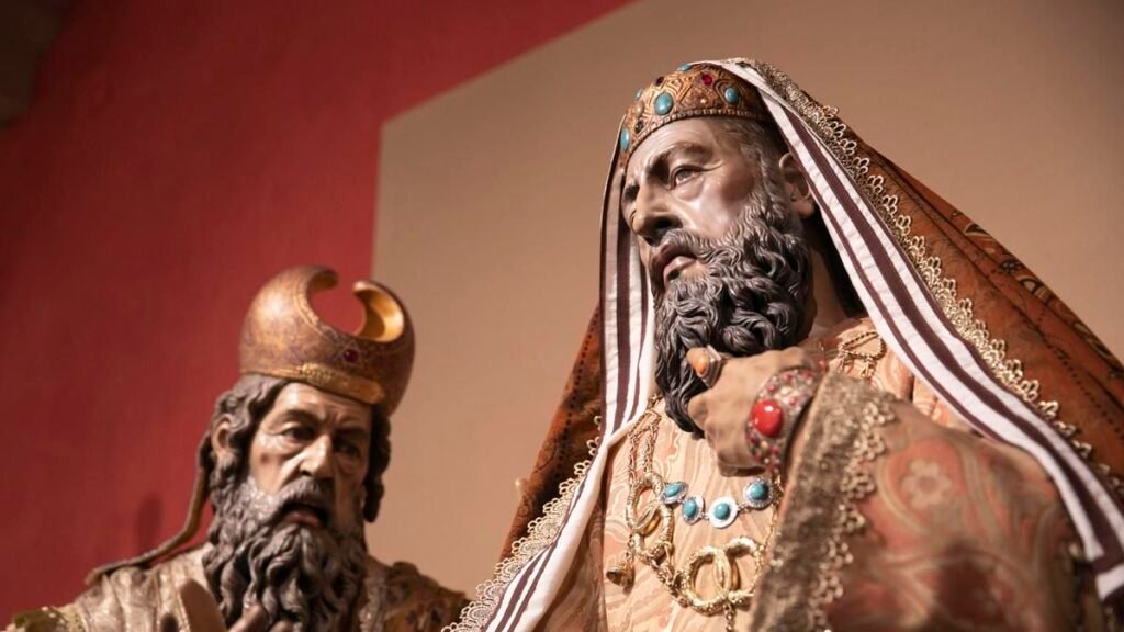 Exposición cofrade 'In Nomine Dei. Patrimonio artístico de la Semana Santa de Sevilla'